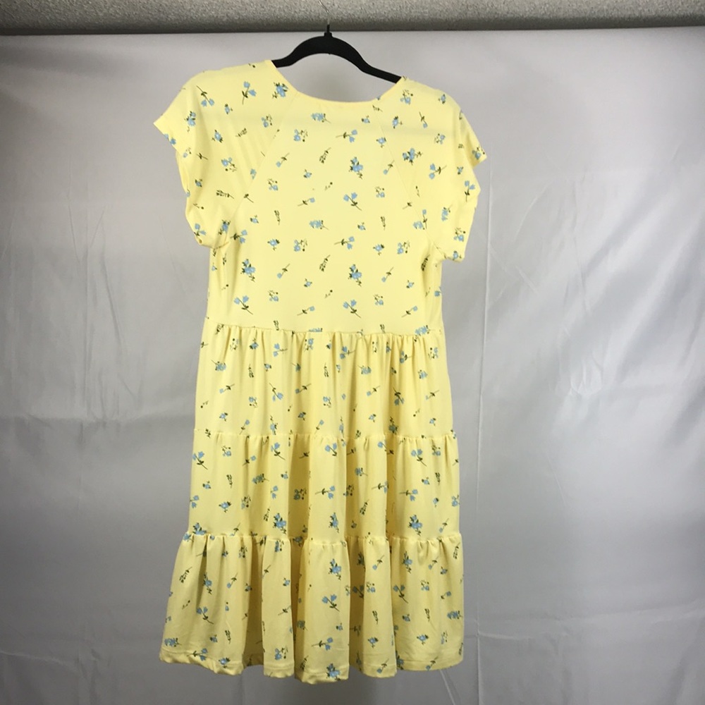 Summer Dress - Picture 3 of 8